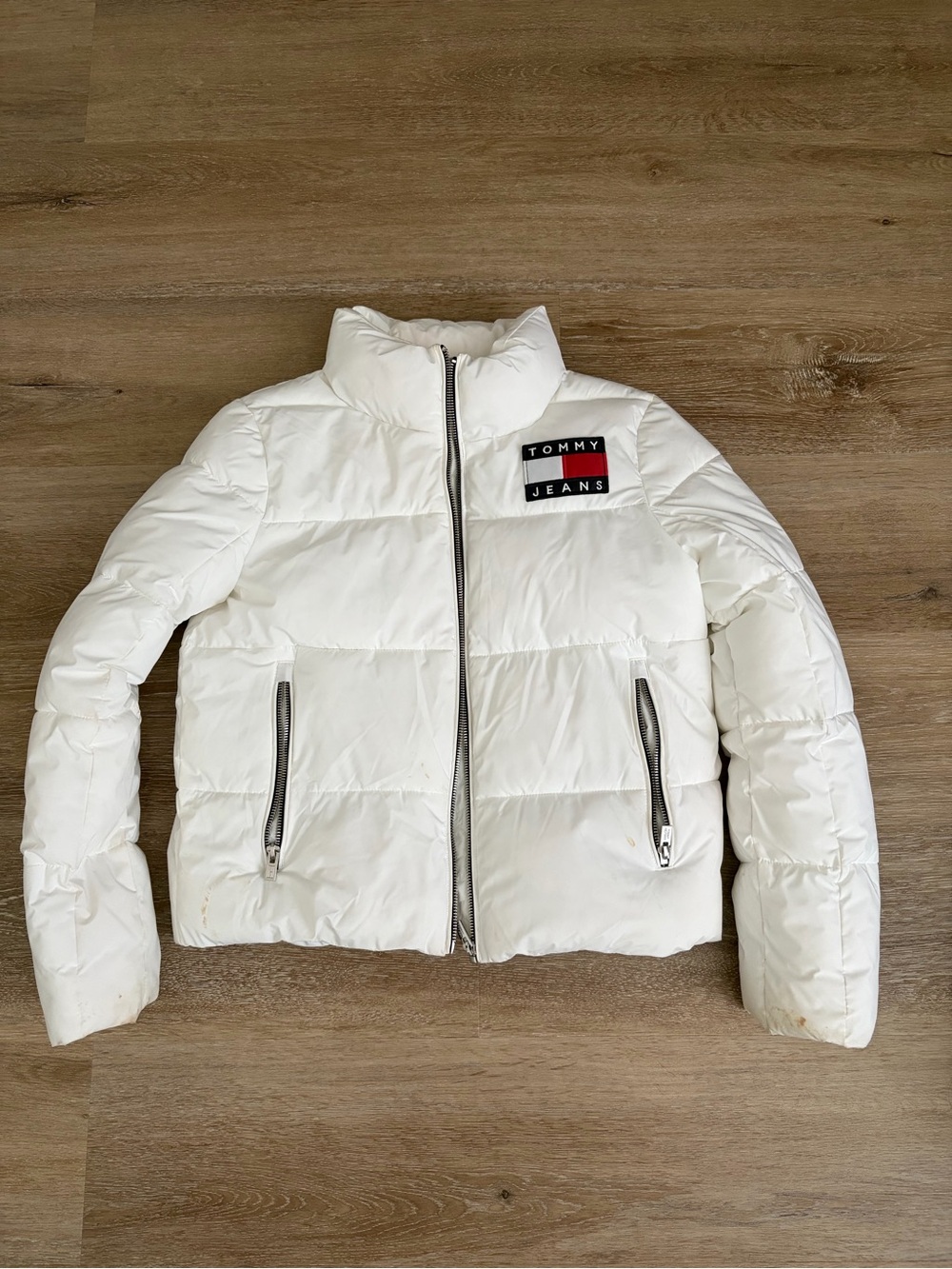 Tommy Hilfiger White Quilted Puffer Jacket with Logo Patch